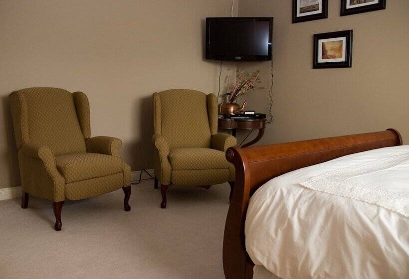 Joe Lin Station Bed & Breakfast