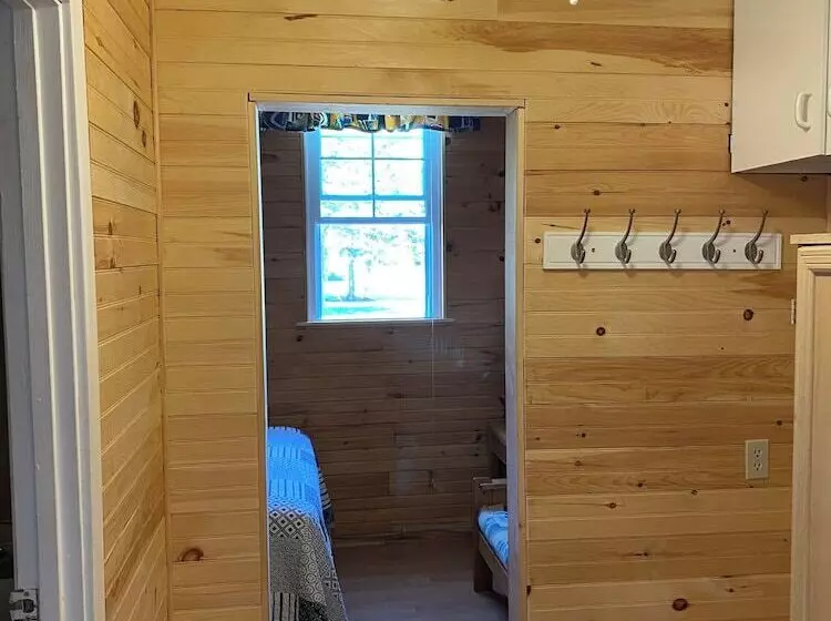 Parkside Cottages And Suites