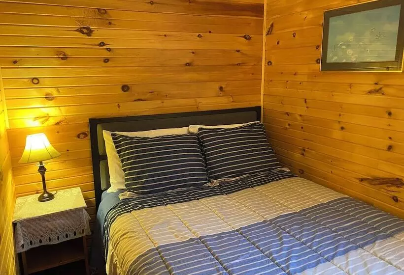 Parkside Cottages And Suites