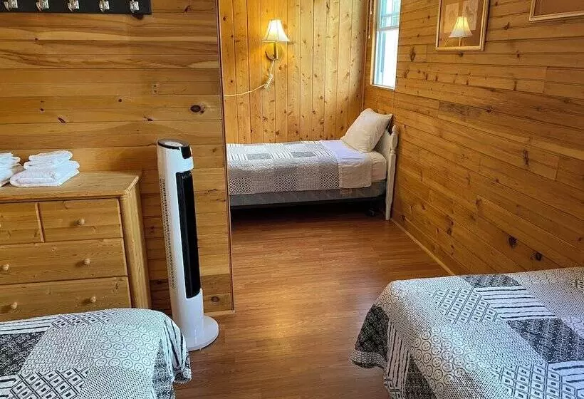 Parkside Cottages And Suites