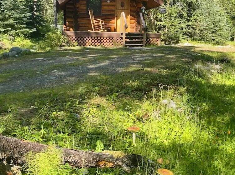 פנסיון Meandering Moose Lodging