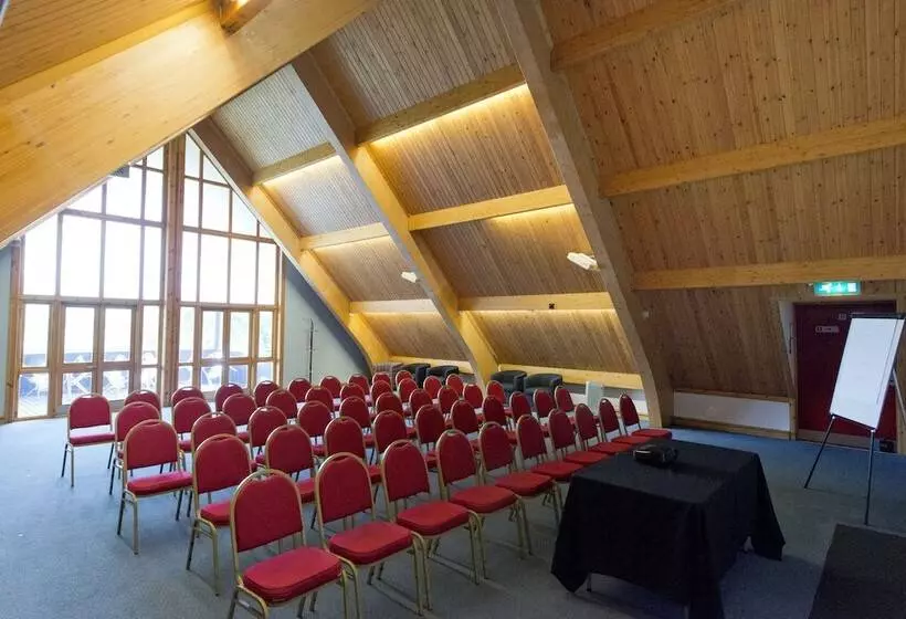 Yha London Lee Valley   Hostel