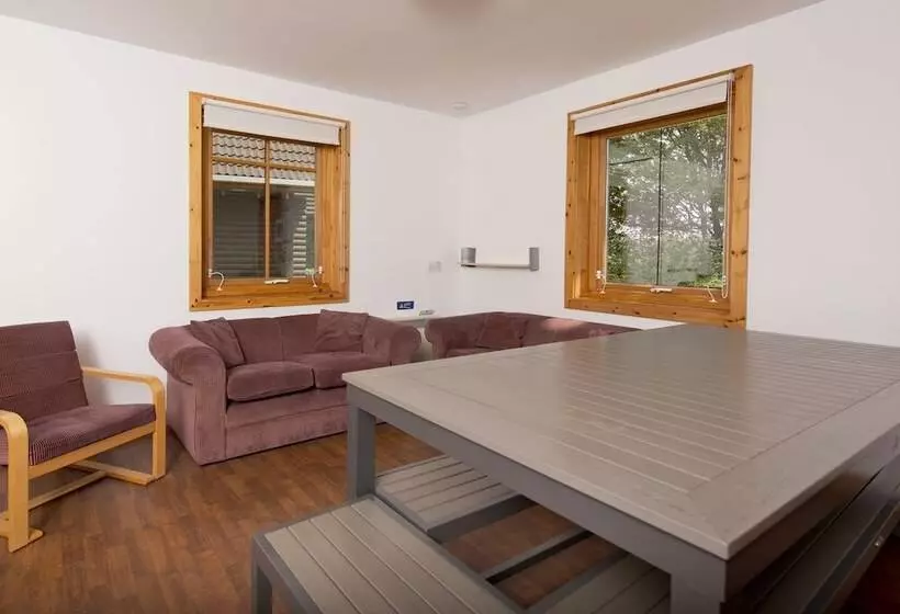 Yha London Lee Valley   Hostel