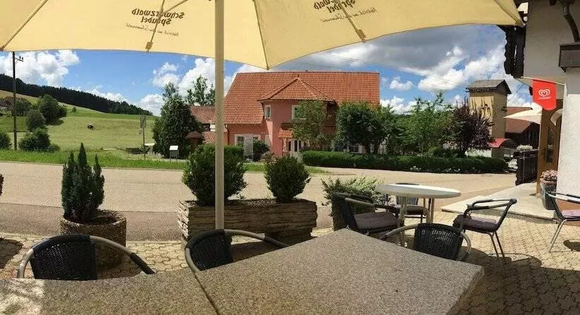 مبيت وإفطار Gasthof Richebächli