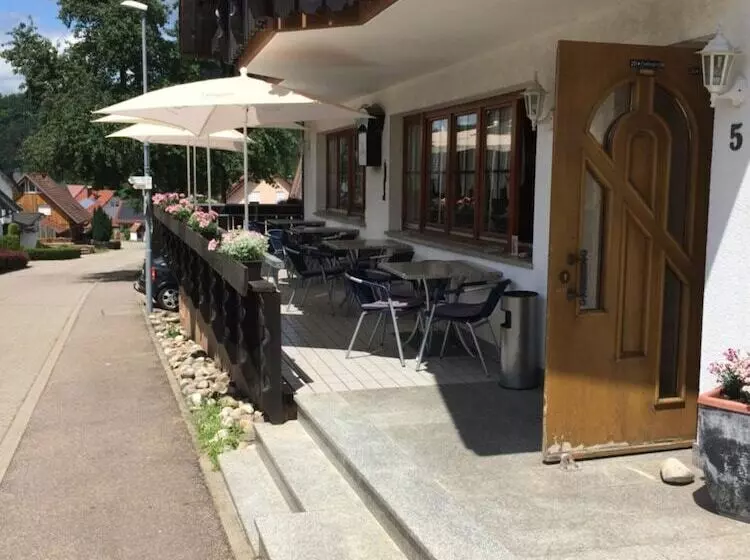 مبيت وإفطار Gasthof Richebächli