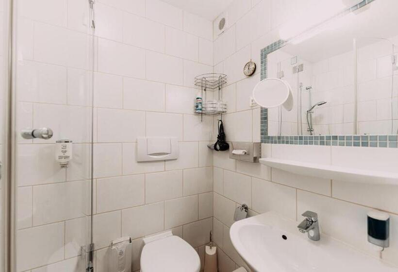 Bed and Breakfast Schwarzwald Hotel Kraeutle