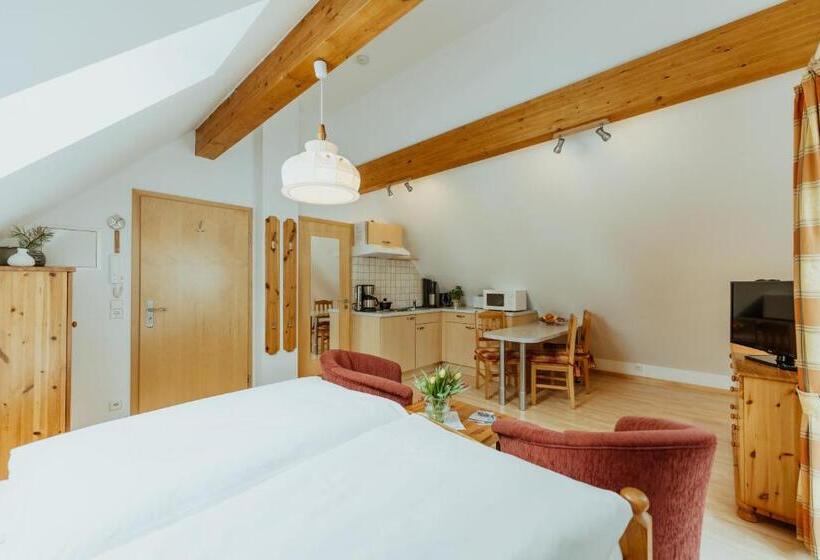 Bed and Breakfast Schwarzwald Hotel Kraeutle