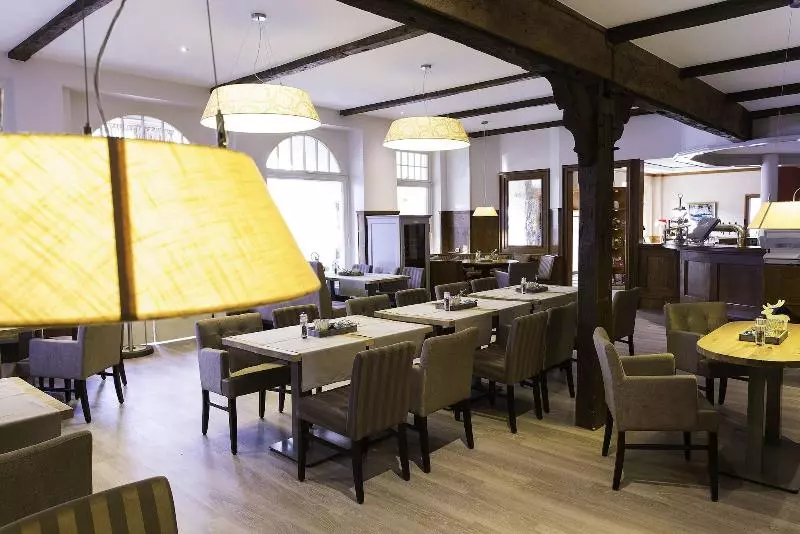 Höger S Hotel & Restaurant