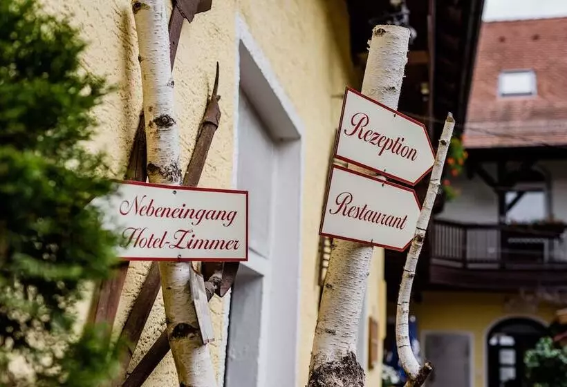 Отель Bayrischer Löwe