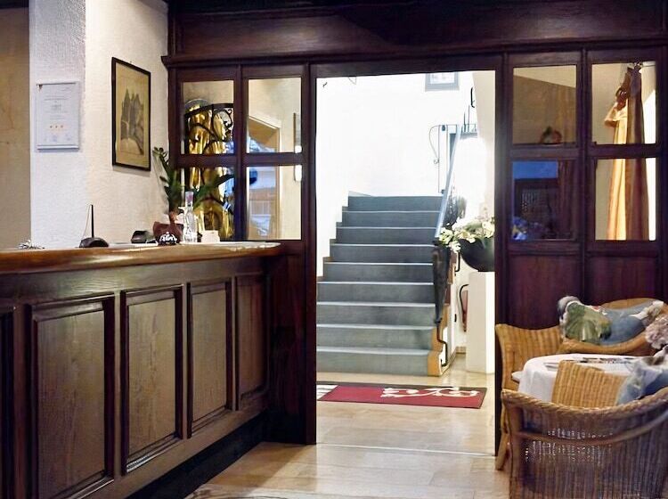 酒店 Burg Breuberg