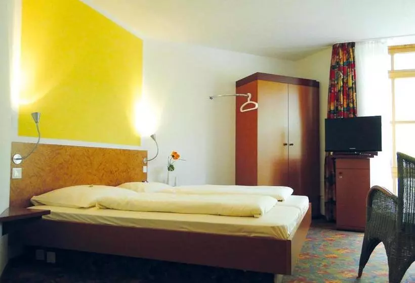 Отель Feriendorf Glasgarten