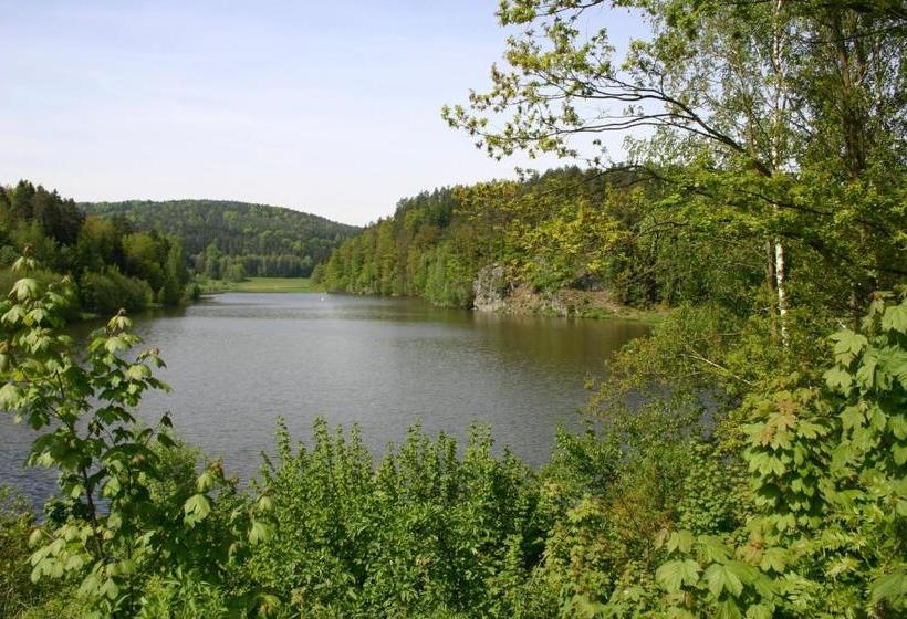 ホテル Feriendorf Glasgarten