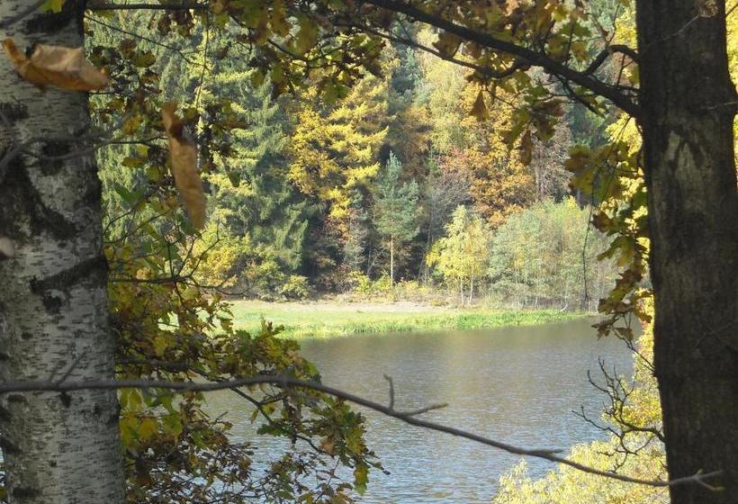 ホテル Feriendorf Glasgarten