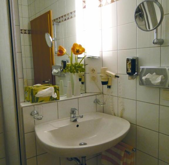 ホテル Feriendorf Glasgarten