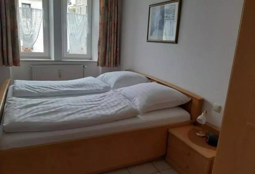 ホテル Garni Wauer