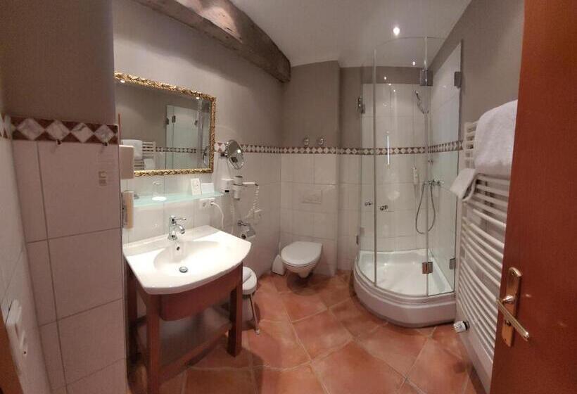 Отель Goldene Sonne