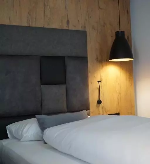 Отель Grüner Baum