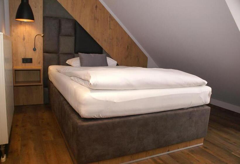 ホテル Grüner Baum