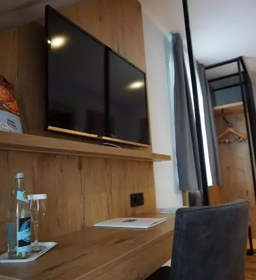 Отель Grüner Baum