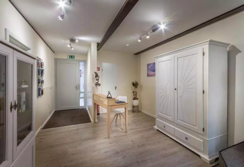 Отель Haus Biederstaedt