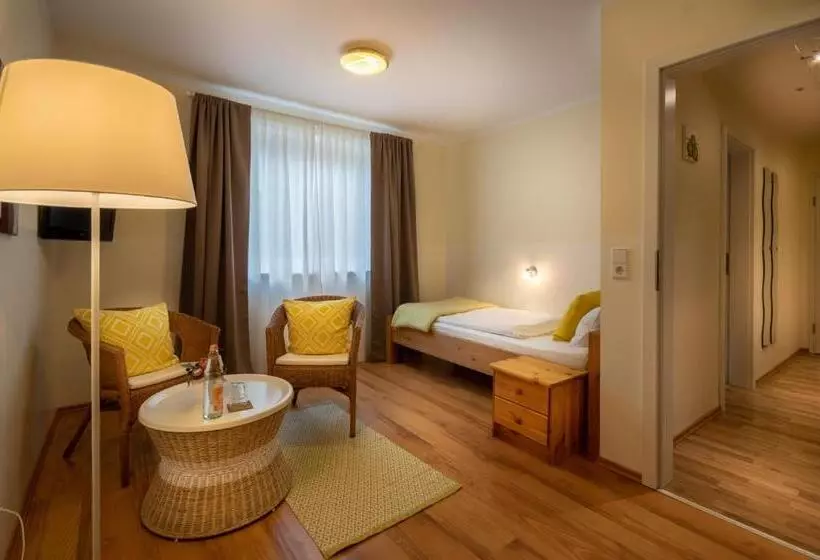 Отель Haus Biederstaedt