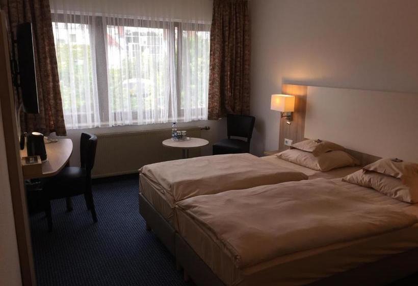 בית מלון כפרי Kelkheimer Hof