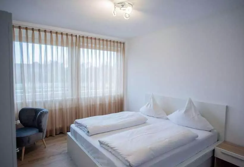 בית מלון כפרי Leo