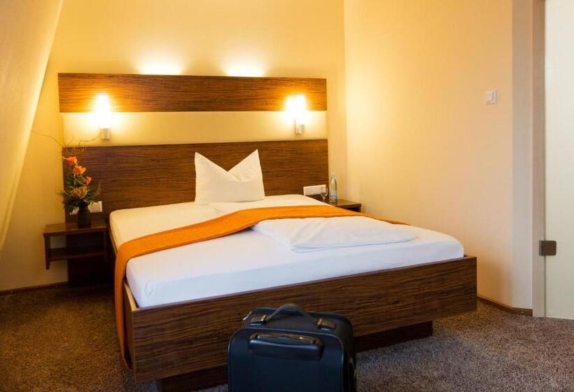 Hotel Lindenberger Hof