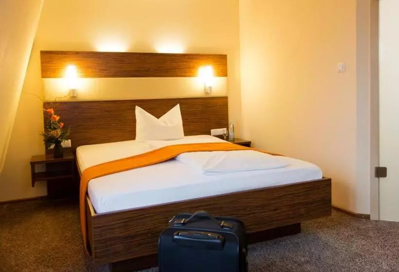 ホテル Lindenberger Hof