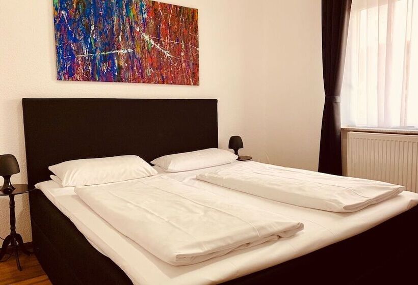 בית מלון כפרי Roter Kater