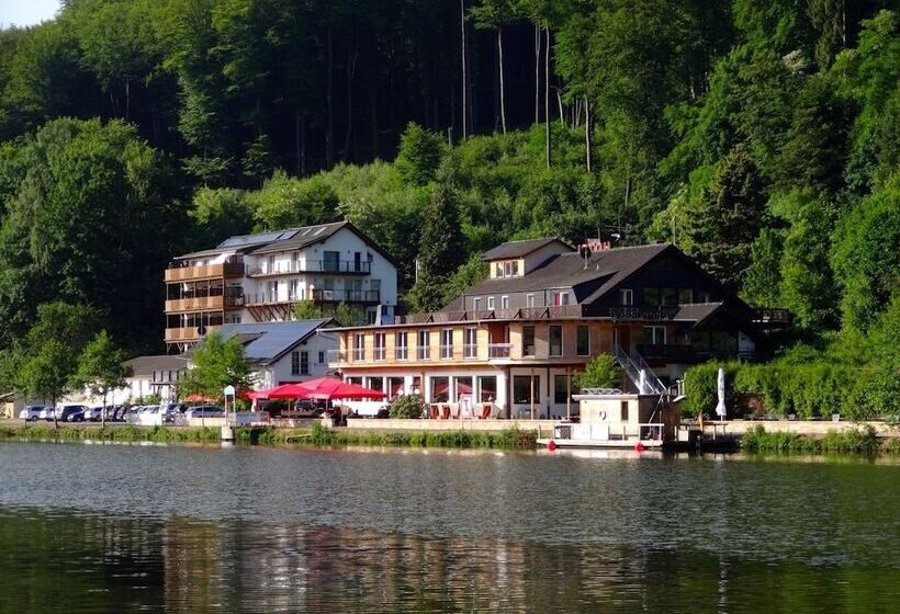 בית מלון כפרי Roter Kater