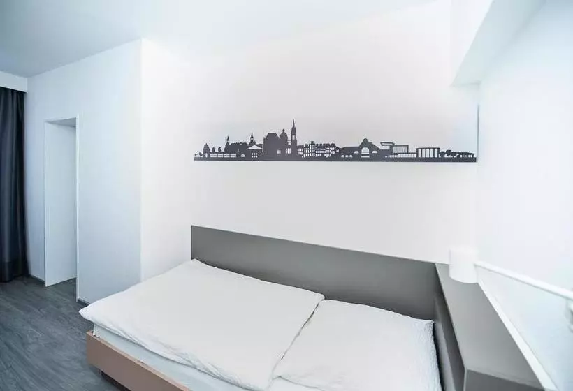 Отель Stadtnah Am Bahnhof