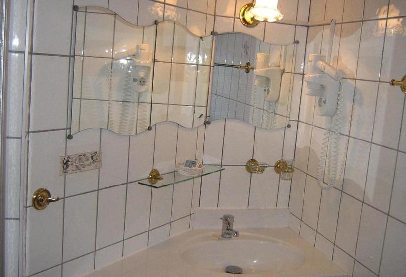 بنسيون Gasthaus Laubacher Wald