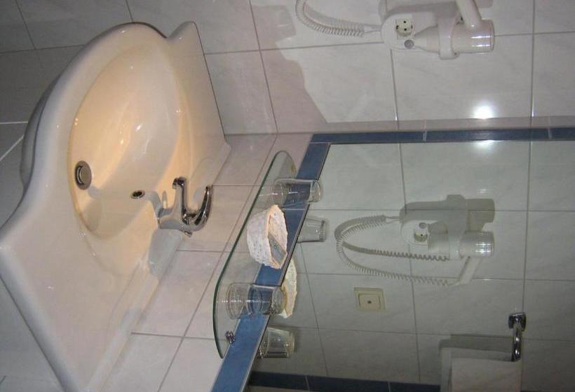 بنسيون Gasthaus Laubacher Wald