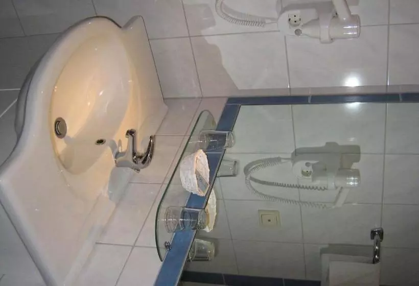 膳宿费 Gasthaus Laubacher Wald