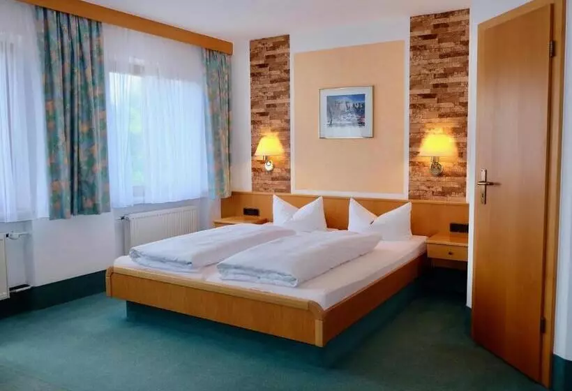 ペンション Gästehaus Biedermann