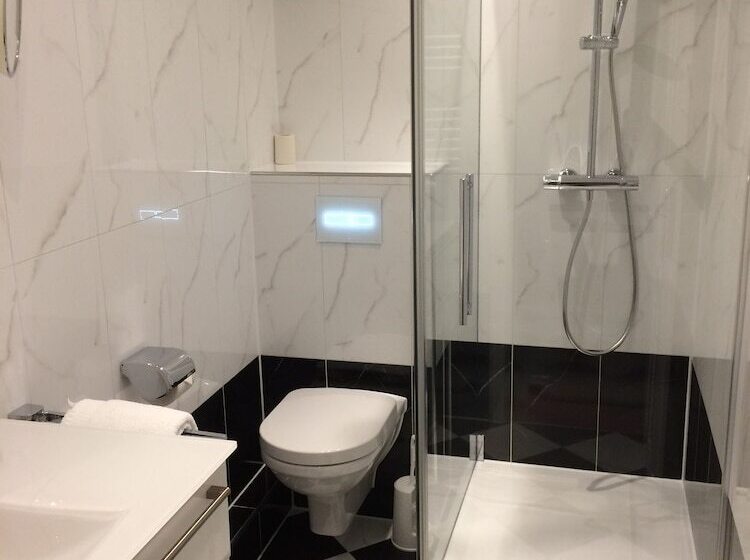 مبيت وإفطار Villa Wittstock