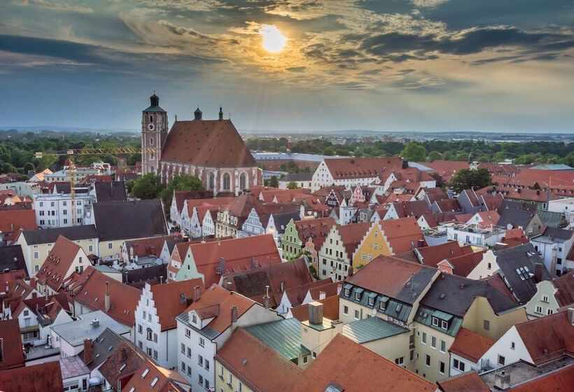 Block Hotel & Living