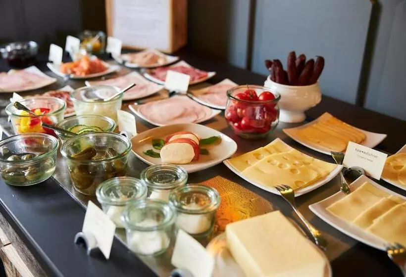 Erck Flair Hotel & Restaurant