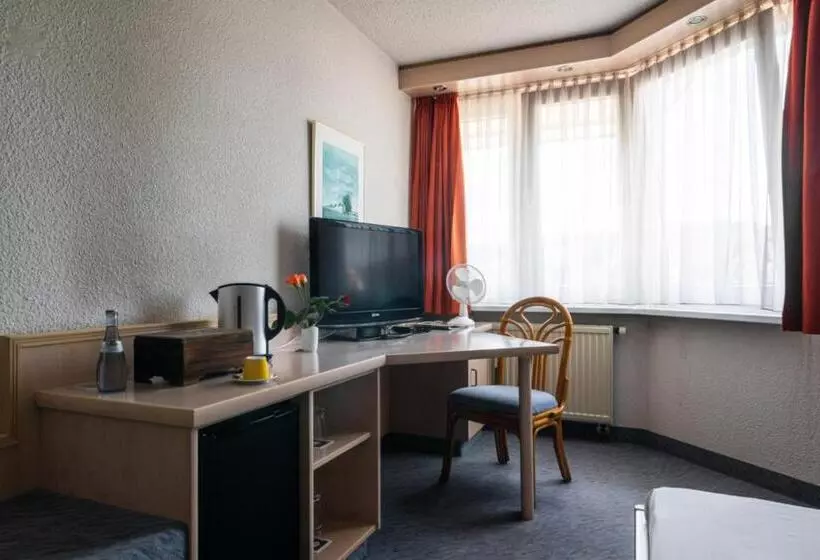 Отель Aichtaler Hof