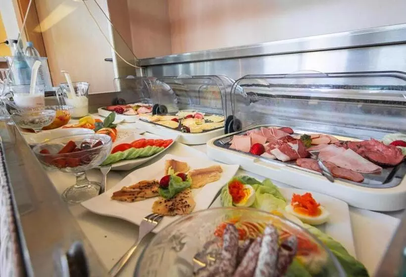 Отель Aichtaler Hof