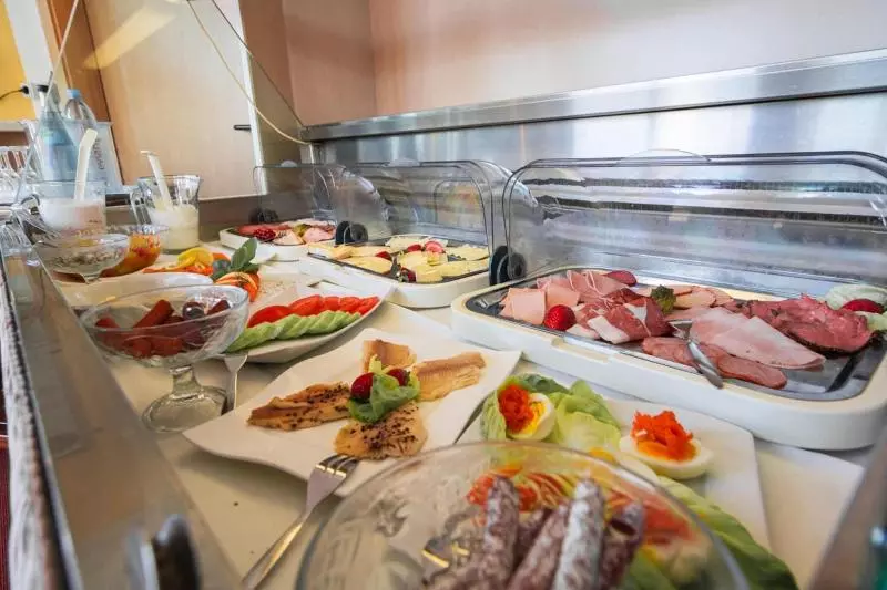 Отель Aichtaler Hof