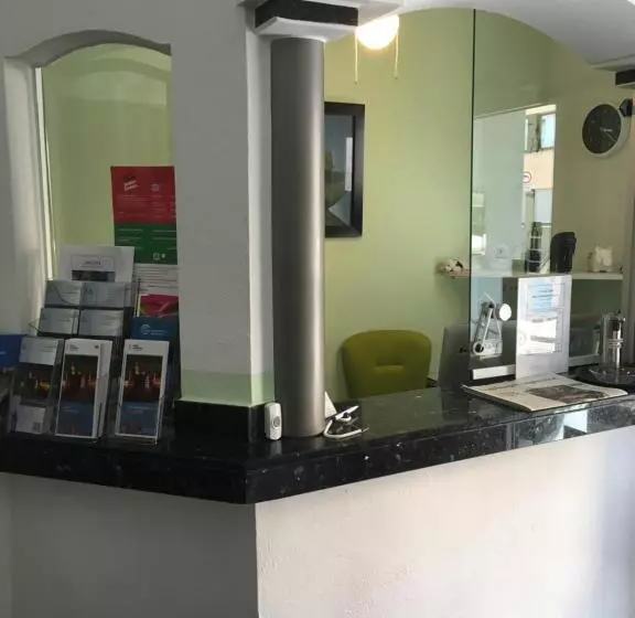 בית מלון כפרי Augsburg Goldener Falke