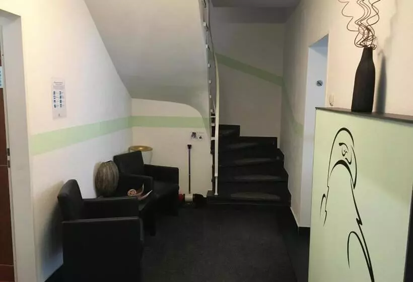 בית מלון כפרי Augsburg Goldener Falke