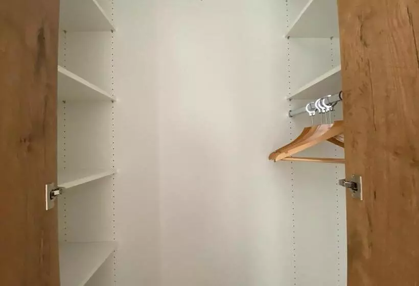 Отель Pension Scharl Am Maibaum