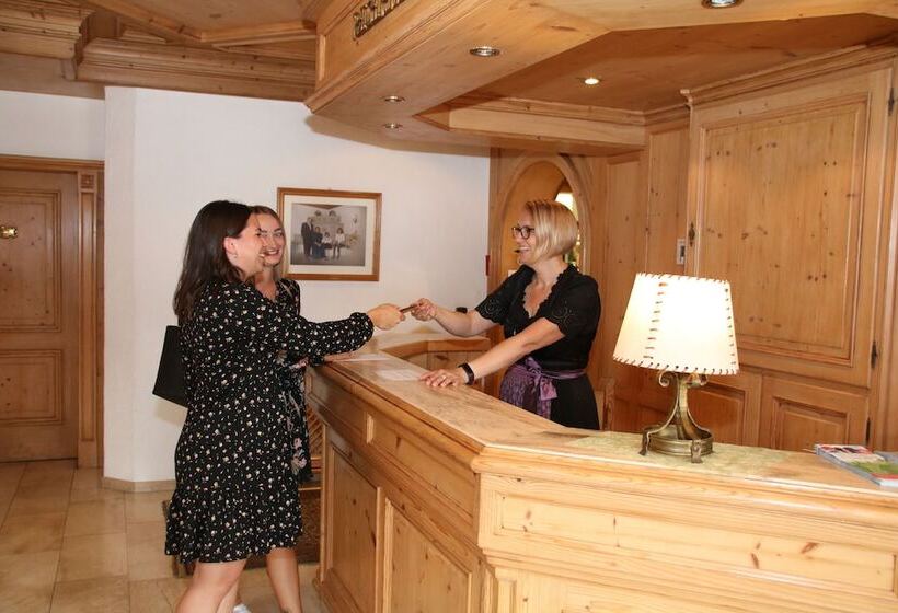 Отель Restaurant Hirsch