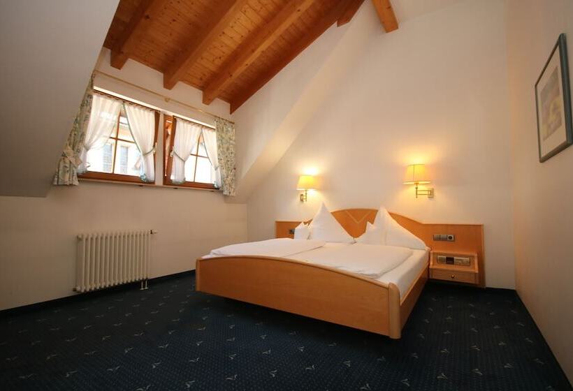 Отель Restaurant Hirsch