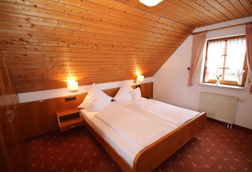 Отель Restaurant Hirsch