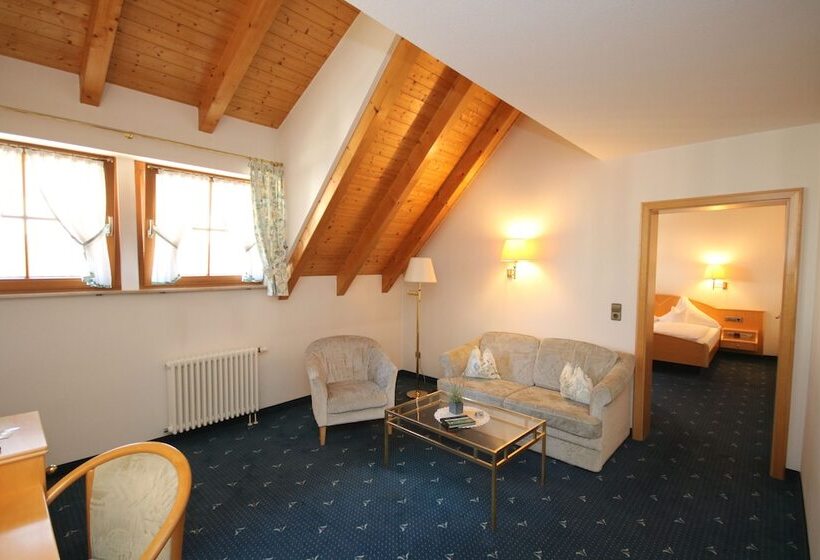 Отель Restaurant Hirsch