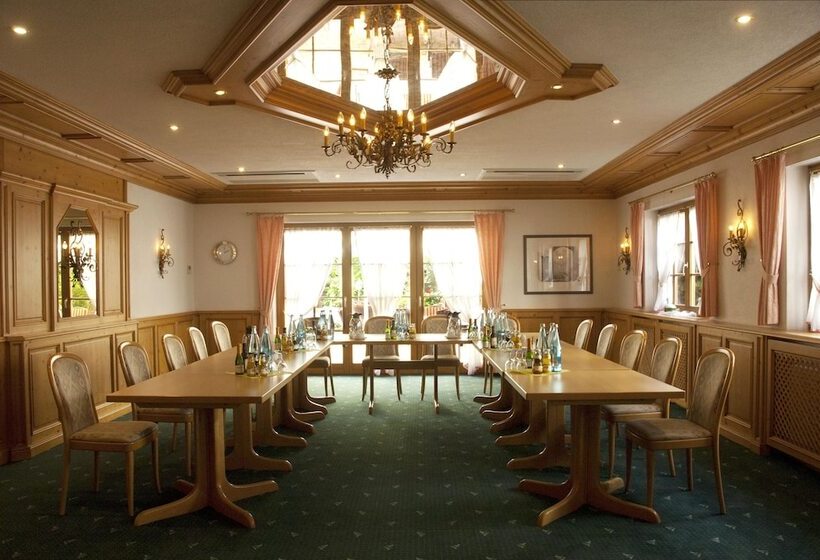 Отель Restaurant Hirsch